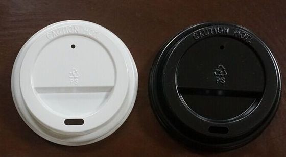China PET, PS plástico preto e branco papel horizontalmente Cup tampas com Multi Color personalizado para fornecedor