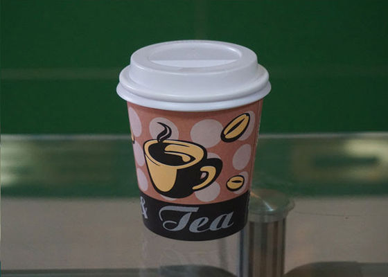 China Copos e tampas afastados de café do copo de papel de produto comestível 10oz do OEM fornecedor